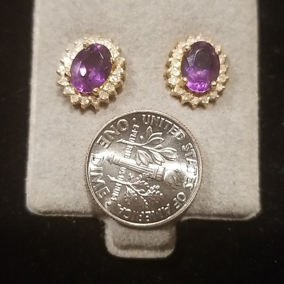 Exquisite Diamond & Amethyst 14k Stud Earrings - Picture 5 of 5